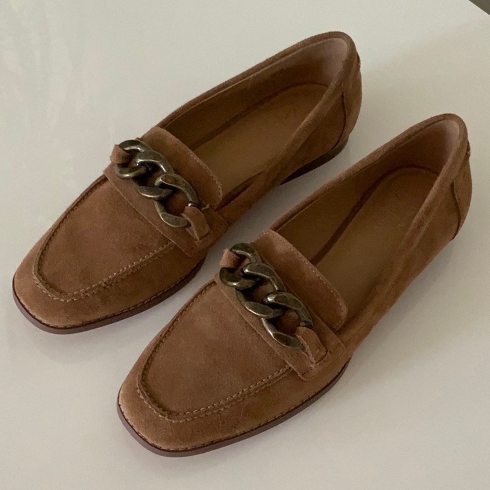 Brand new Crown Vintage real suede  loafers, color camel